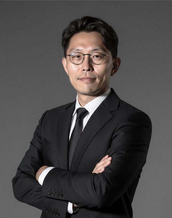 Yongbae Lee